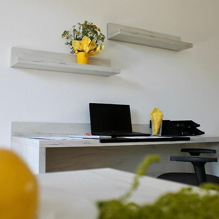 1 Zimmer Studioapartment Mit Bis Zu 2 Einzelbetten In Der Land Of Living Kelheim Buitenkant foto
